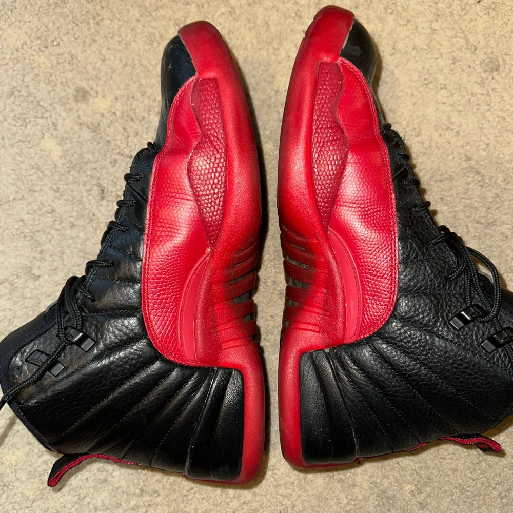 Jordan Retro flu game 12 Black & Red Sneakers - Picture 5 of 8